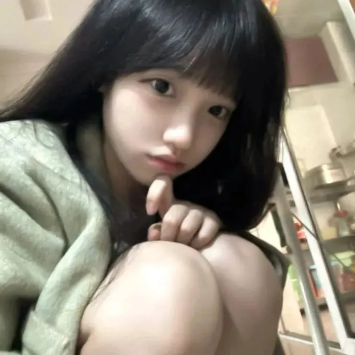 【青春遗憾美学】《升起的烟花，从下面看？还是从侧面看？》：不断重置时间只为和你在一起的夏天